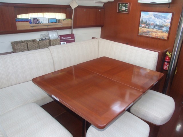 Oceanis 50 -11.JPG